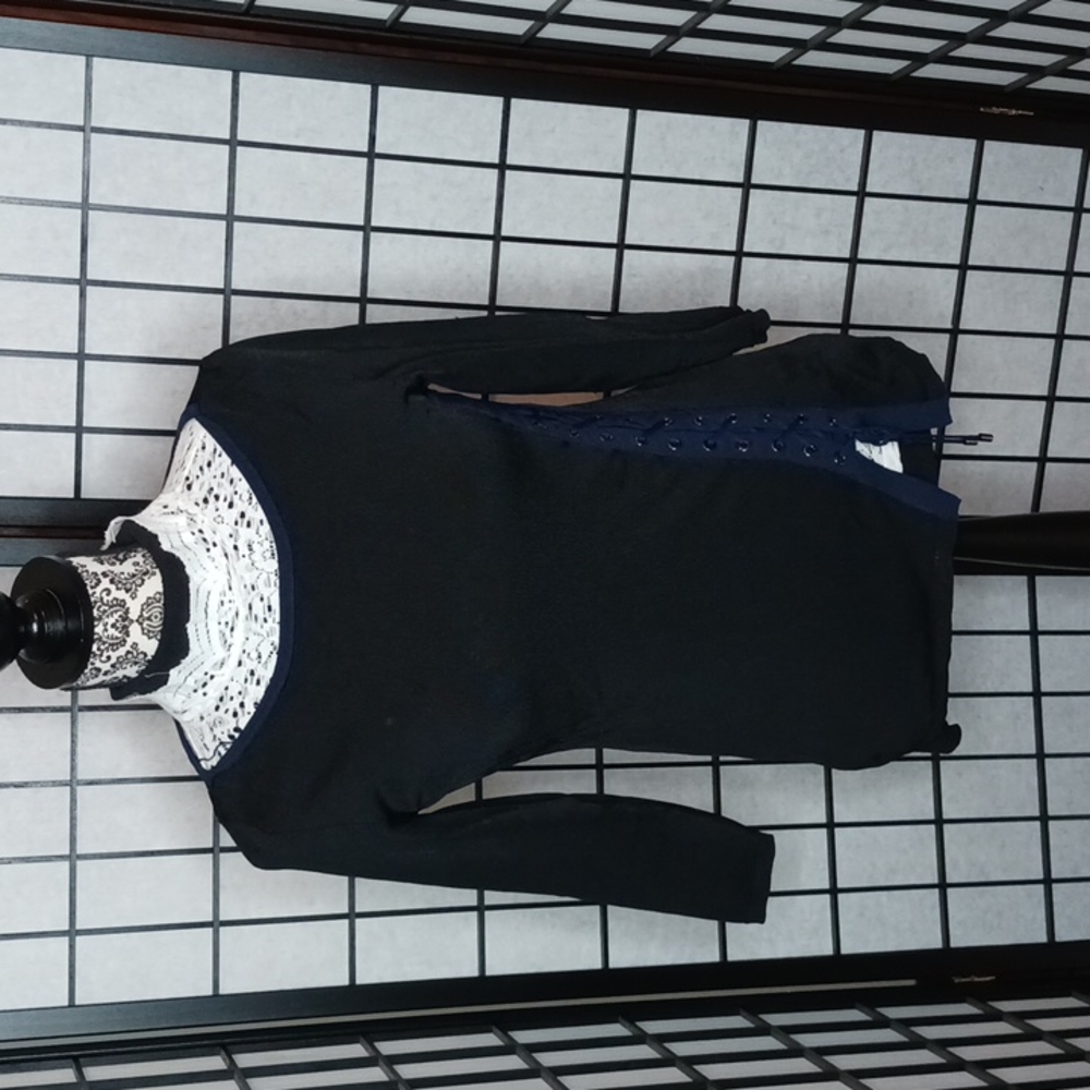Women's WHBM sweater